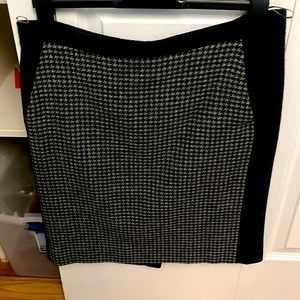 J Crew houndstooth the pencil skirt size 10